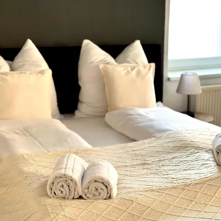 Raha - Grosses 3 Z-apartment - Erdgeschoss - Domplatz - Vollausstattung Erfurt