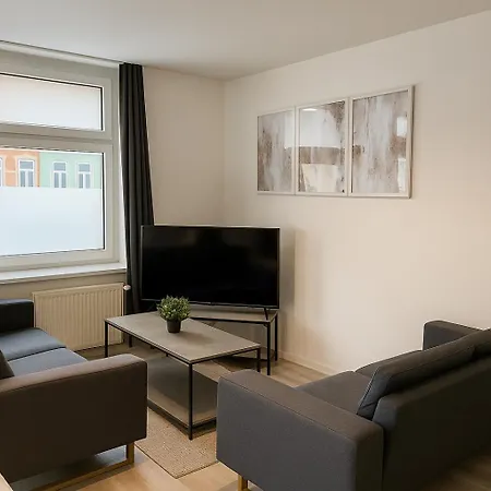 Raha - Grosses 3 Z-apartment - Erdgeschoss - Naehe Domplatz - Vollausstattung Lägenhet *